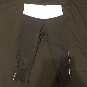 Lululemon Cropped Leggings - Size 4